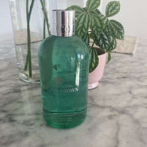 Molton brown mint and lavandin shower gel